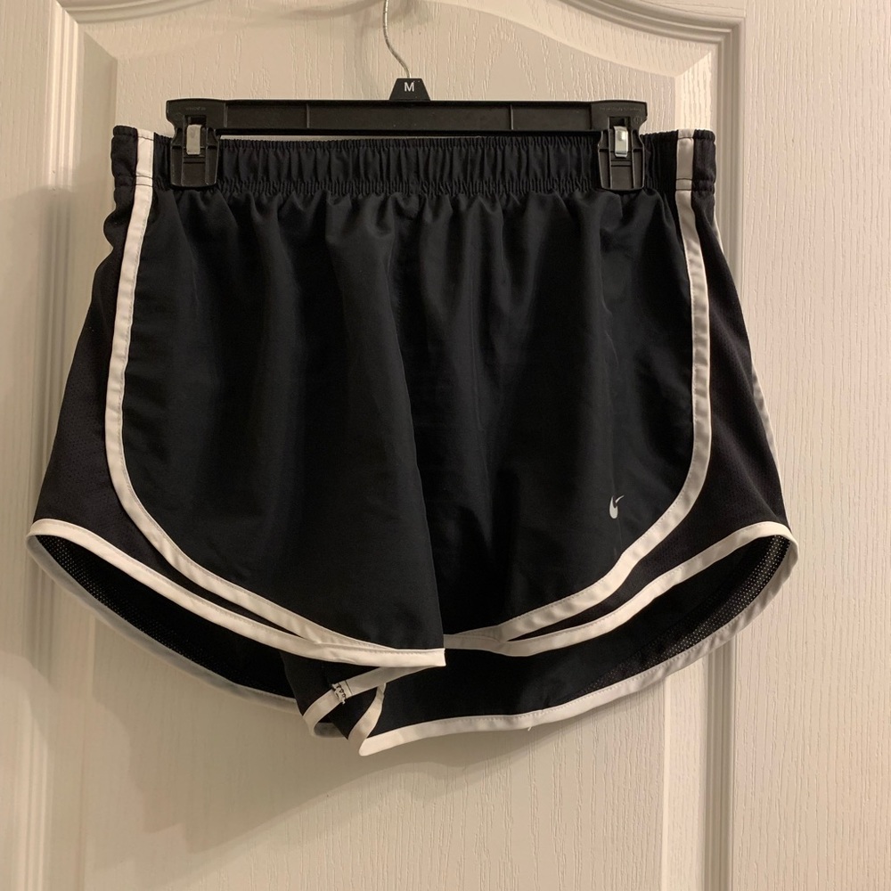Black Nike dri fit shorts size L